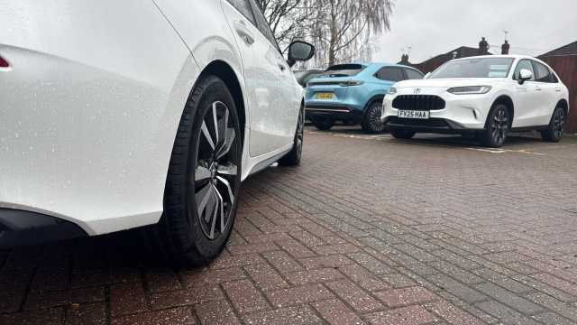 Honda Civic e:HEV 2.0 eHEV Elegance 5dr CVT Hybrid Hatchback 