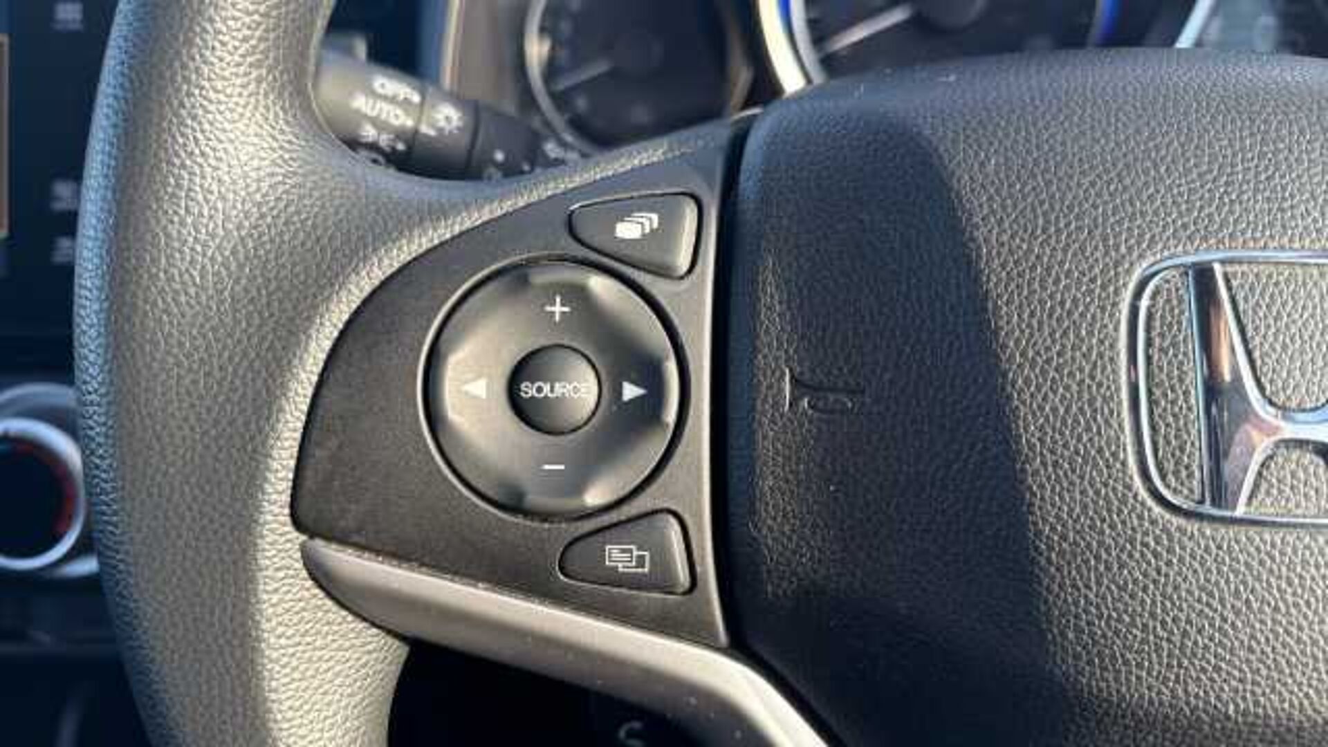 Honda Jazz 1.3 i-VTEC SE Navi 5dr Petrol Hatchback 