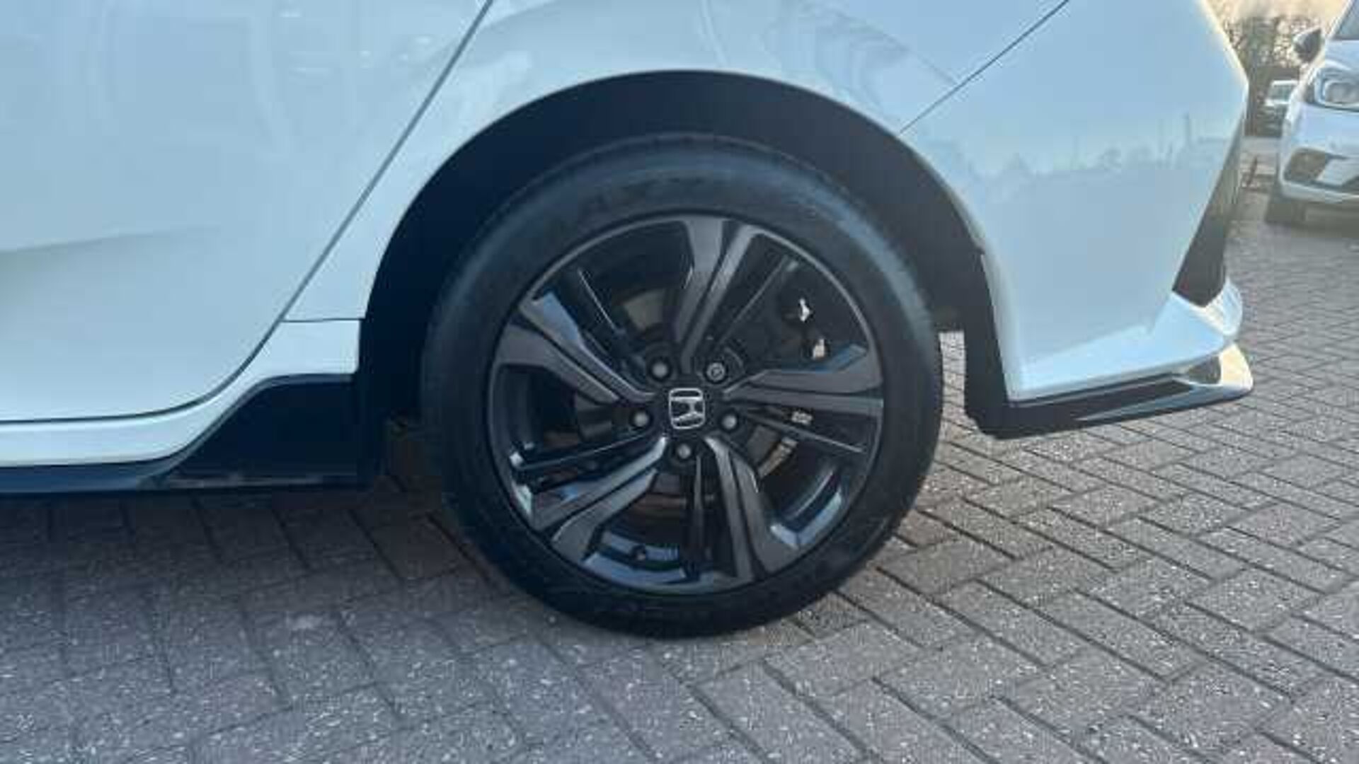 Honda Civic 1.5 VTEC Turbo Sport 5dr Petrol Hatchback 