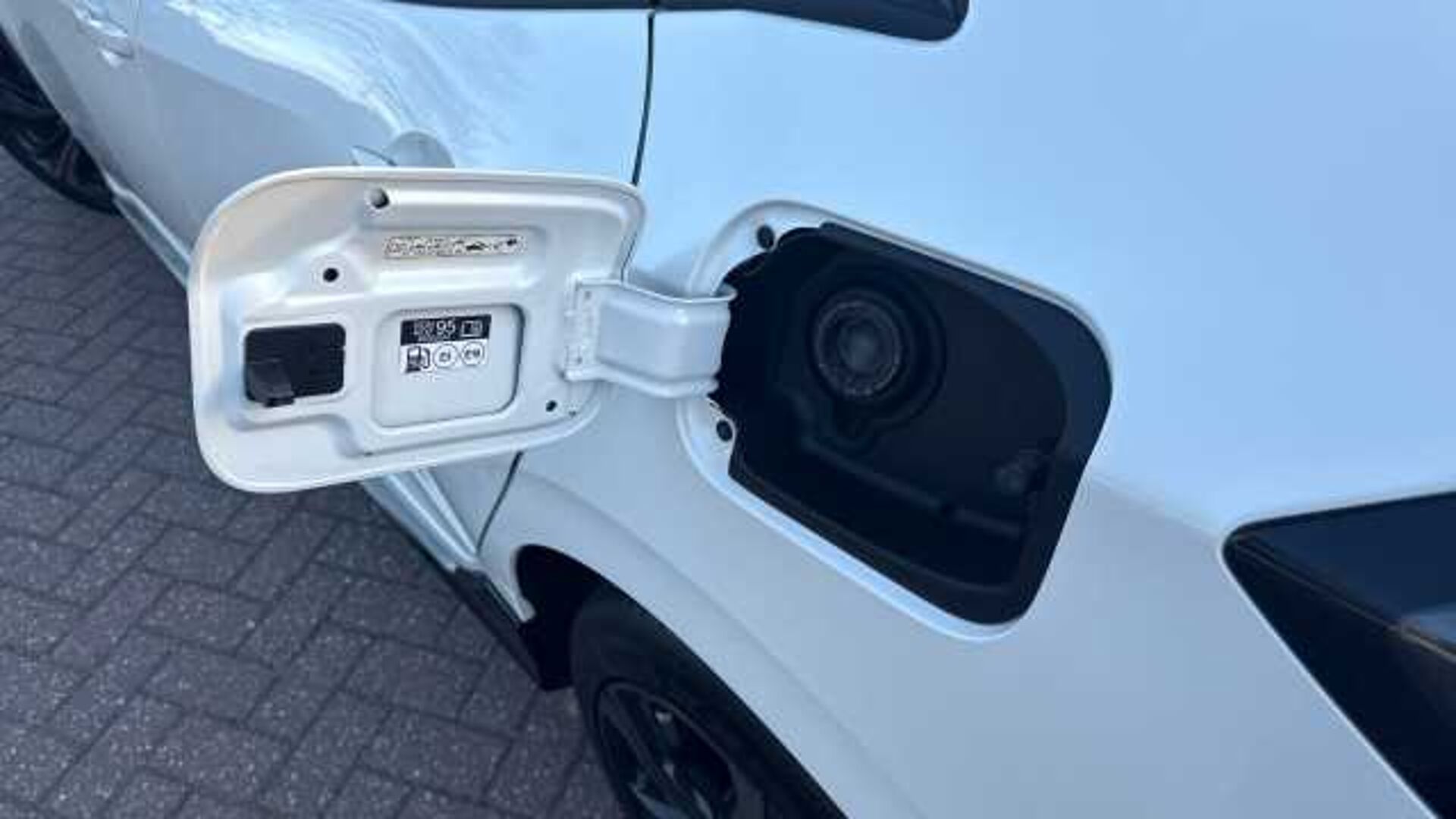 Honda Civic 1.5 VTEC Turbo Sport 5dr Petrol Hatchback 