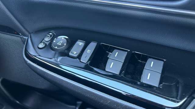 Honda CR-V Hybrid 2.0 i-MMD Hybrid SR 2WD 5dr eCVT Hybrid Estate 
