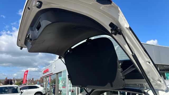 Honda HR-V e:HEV 1.5 eHEV Elegance 5dr CVT Hybrid Hatchback 