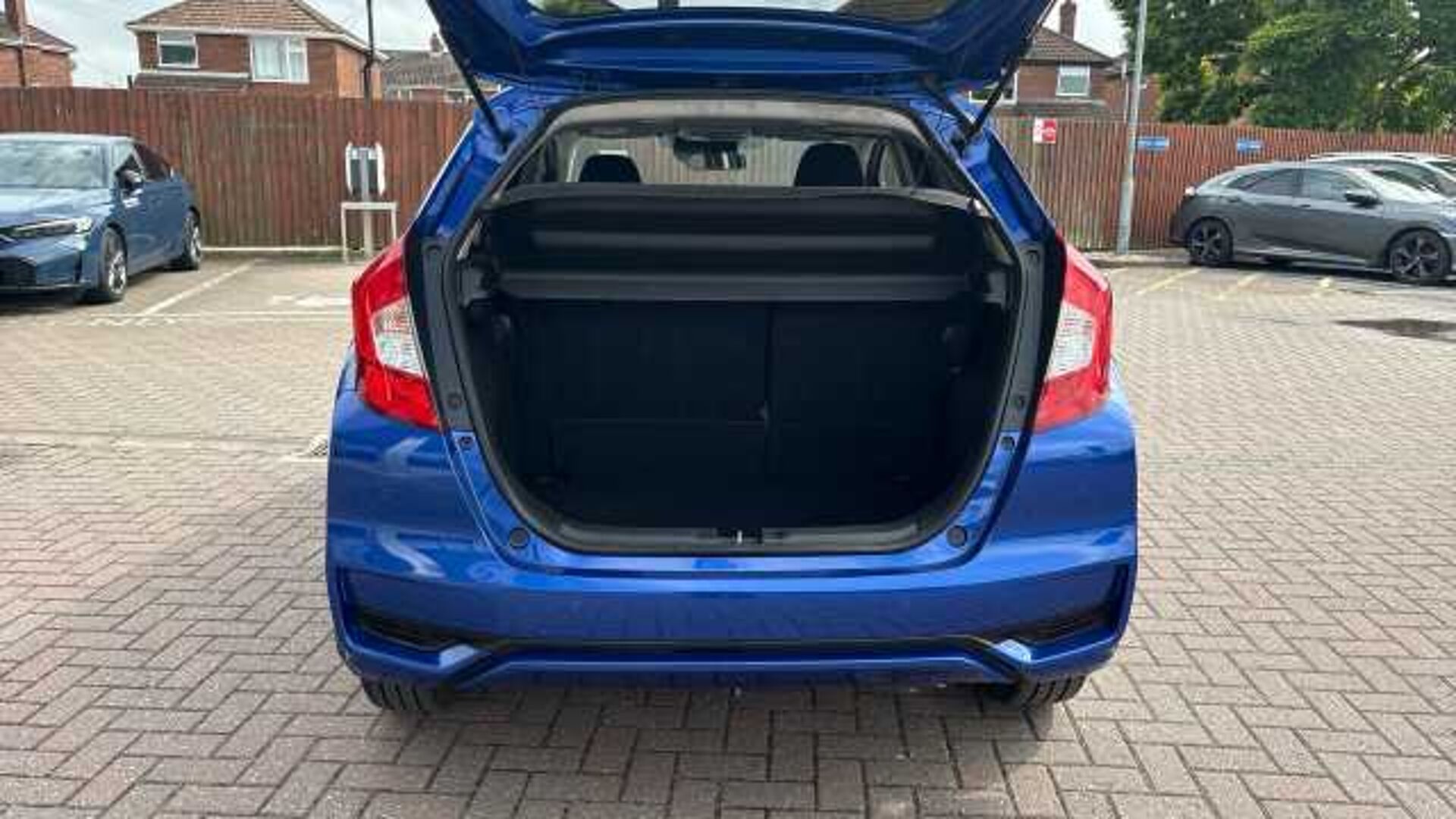 Honda Jazz 1.3 i-VTEC EX Navi 5dr Petrol Hatchback 
