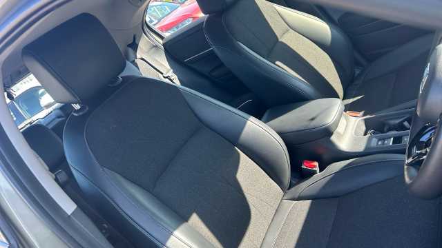 Honda HR-V Hybrid 1.5 eHEV Advance 5dr CVT Hybrid Hatchback 