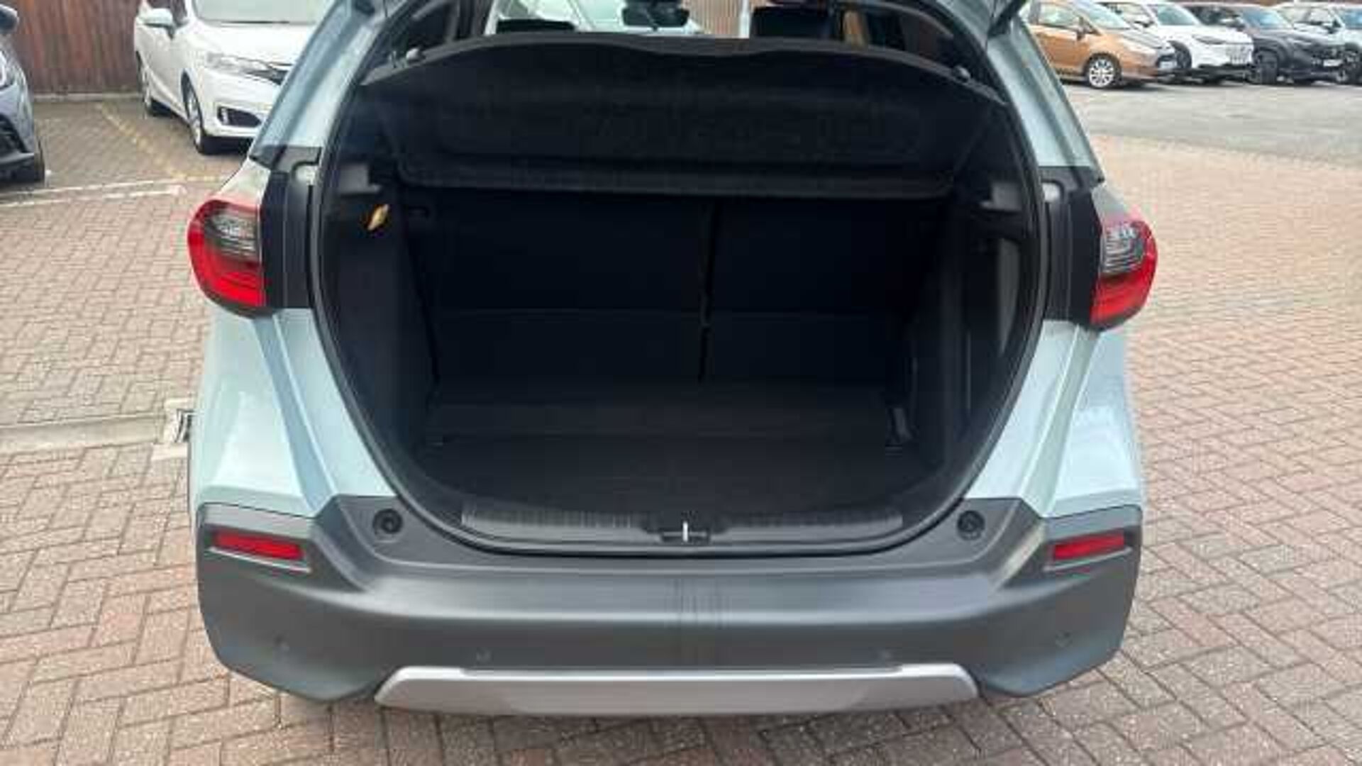 Honda Jazz 1.5 i-MMD Hybrid Crosstar Advance 5dr eCVT Hybrid Hatchback 