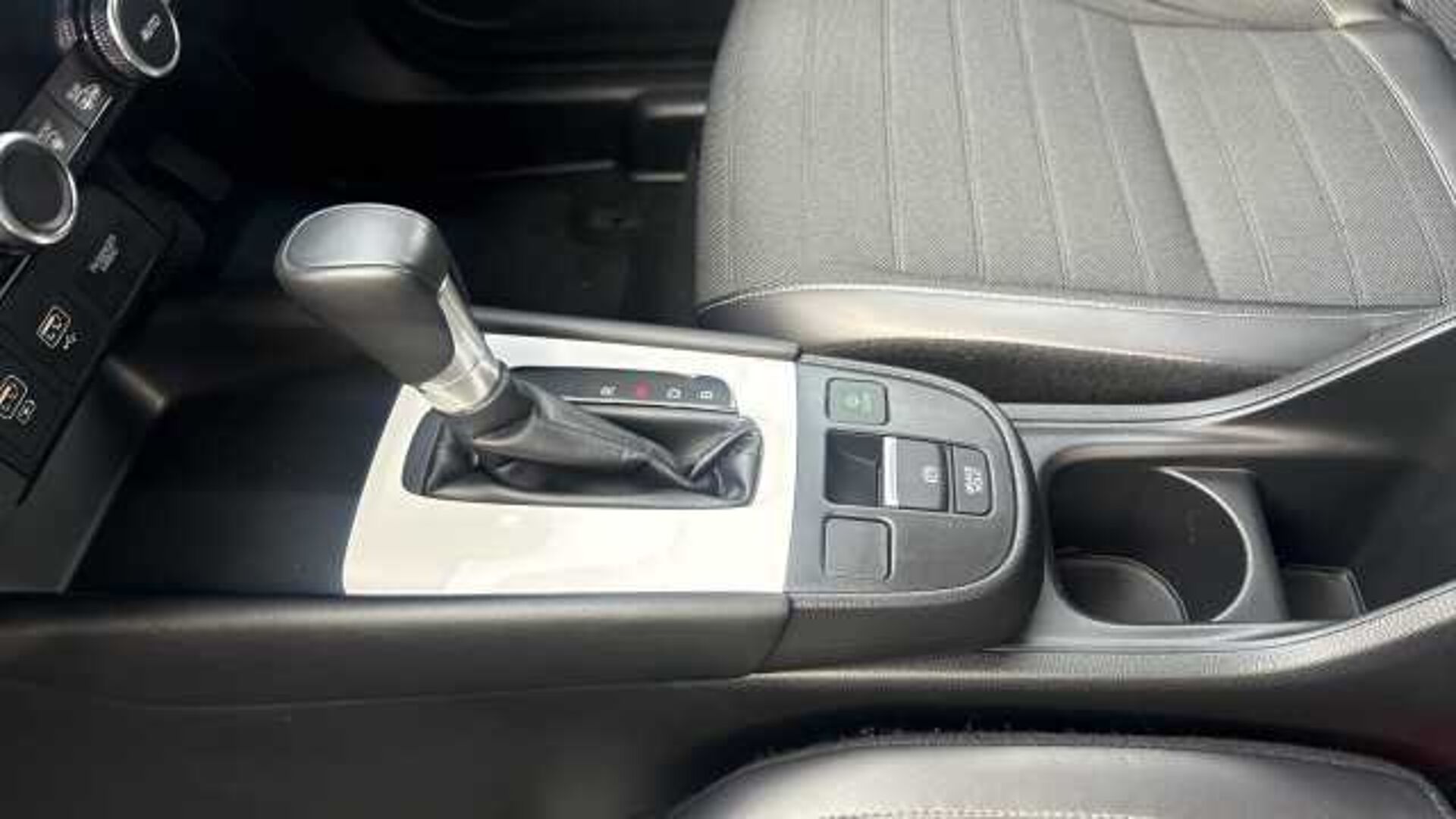 Honda Jazz 1.5 i-MMD Hybrid Crosstar Advance 5dr eCVT Hybrid Hatchback 