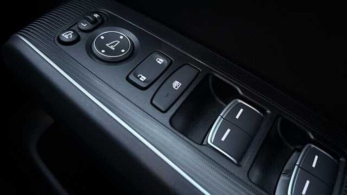 Honda Civic e:HEV 2.0 eHEV Advance 5dr CVT Hybrid Hatchback 