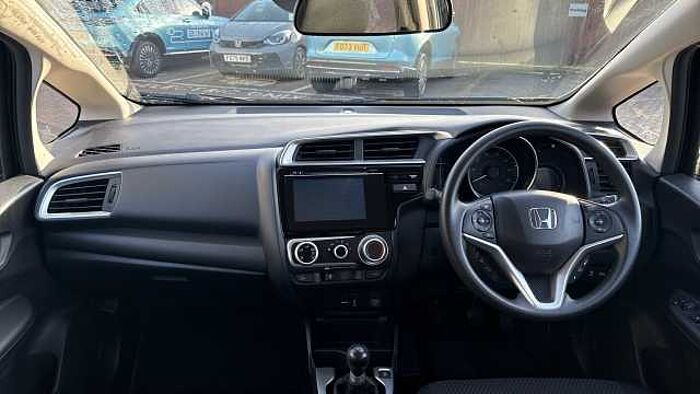 Honda Jazz 1.3 i-VTEC SE Navi 5dr Petrol Hatchback 