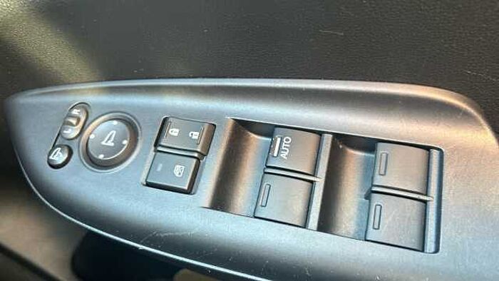 Honda Jazz 1.3 i-VTEC SE Navi 5dr CVT Petrol Hatchback 