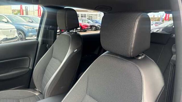 Honda Jazz 1.5 i-MMD Hybrid Crosstar Advance 5dr eCVT Hybrid Hatchback 